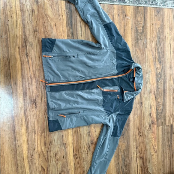 Men's CB sports soft shell Gray and Black Jacket - Picture 1 of 2